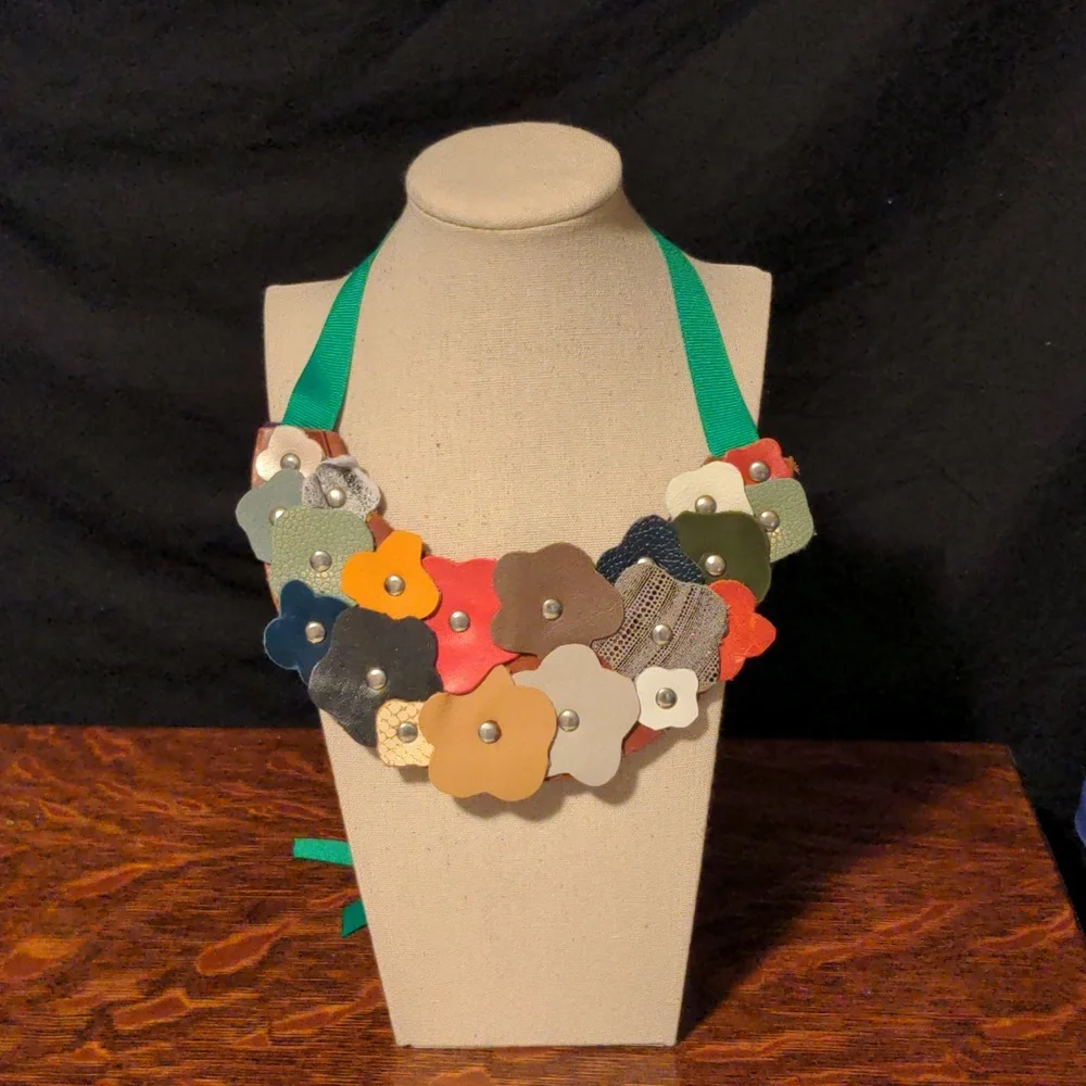 Handmade Genuine Leather Flower Bib Statement Necklace 065 🔥HP 1-12-25🔥 - Picture 1 of 11